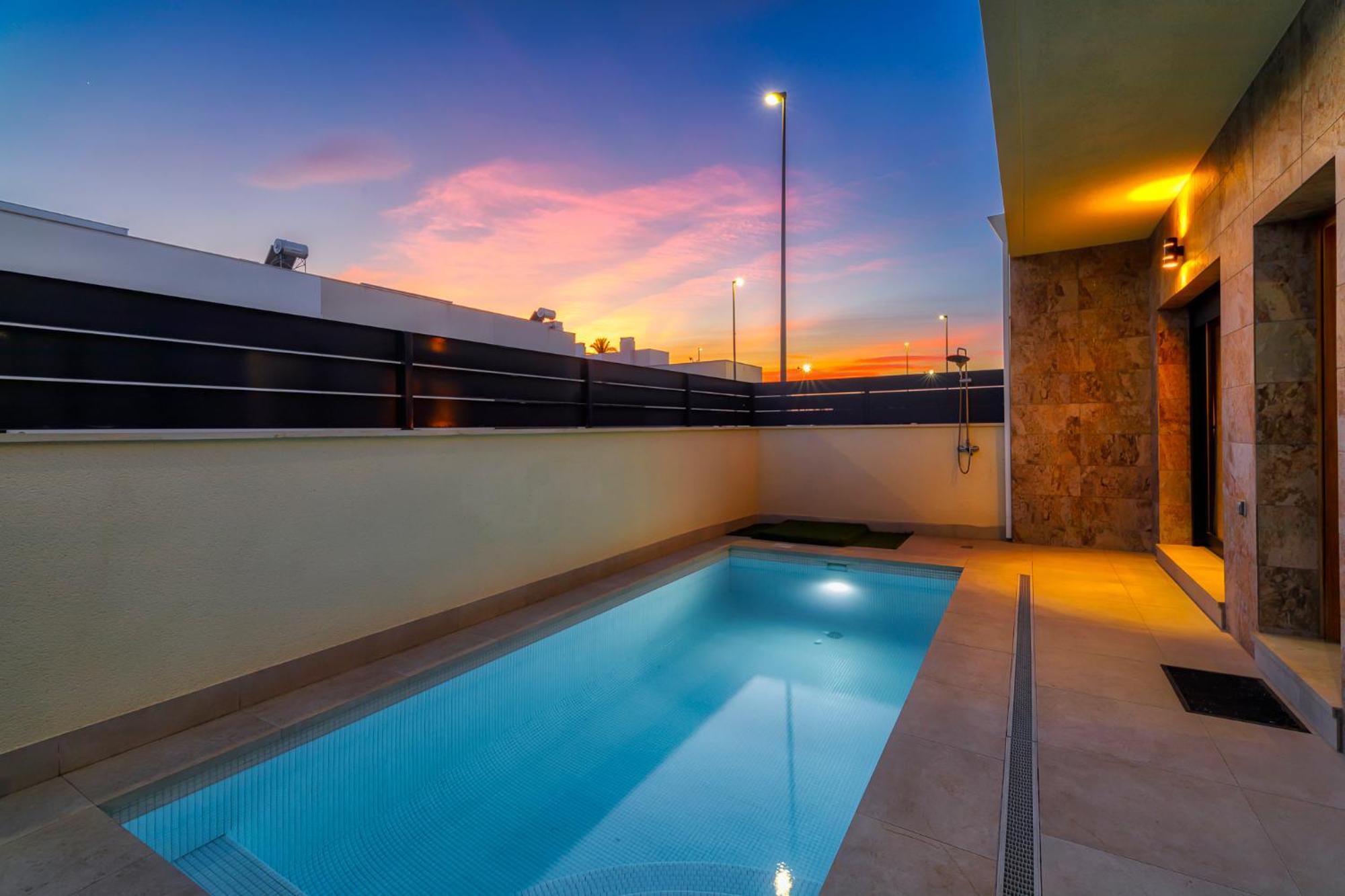 Villa White Diamond - Piscine - Plage 10 Minutes Daya Vieja 외부 사진