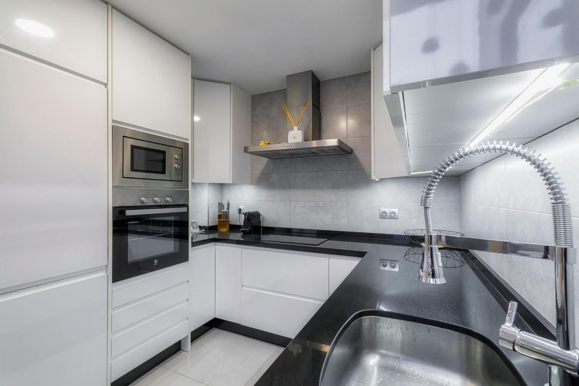 Villa White Diamond - Piscine - Plage 10 Minutes Daya Vieja 외부 사진