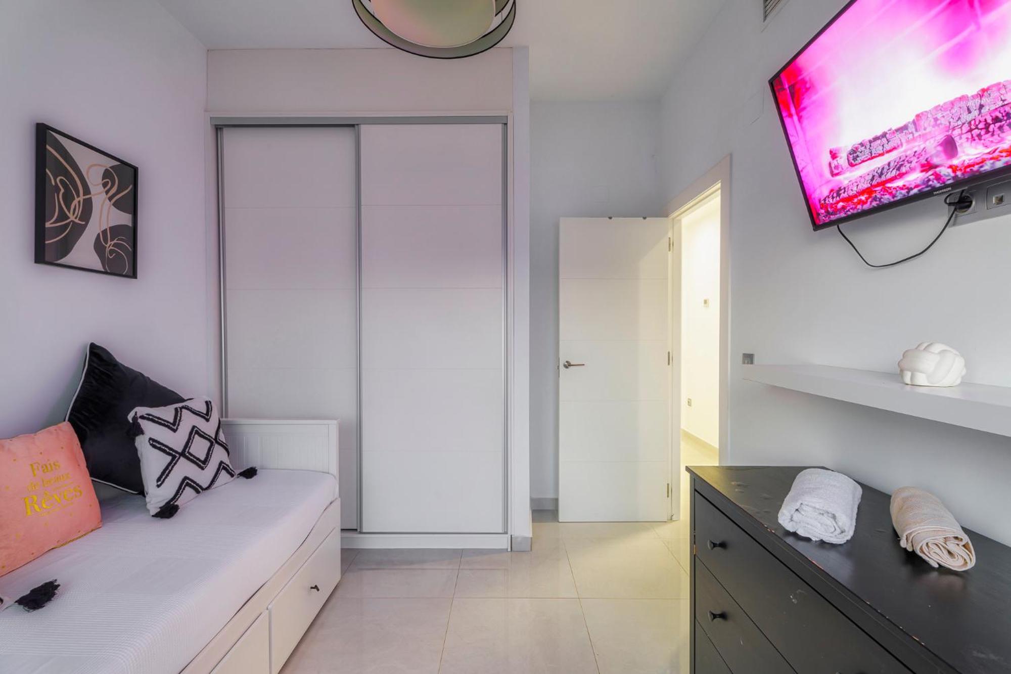 Villa White Diamond - Piscine - Plage 10 Minutes Daya Vieja 외부 사진